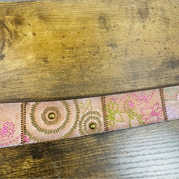 Fossil Womens Size L Brown Leather Links Painted Florals Studded Belt - Picture 5 of 10